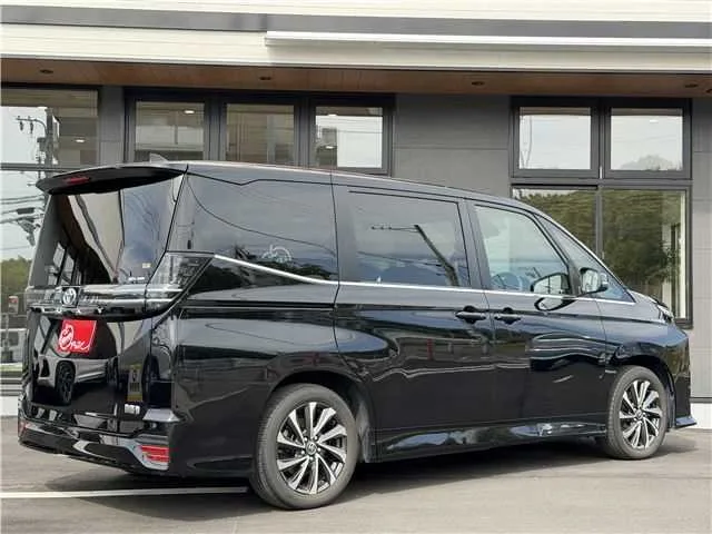 Toyota Voxy HybridS-ZNaviW 2022 — миниатюра 4