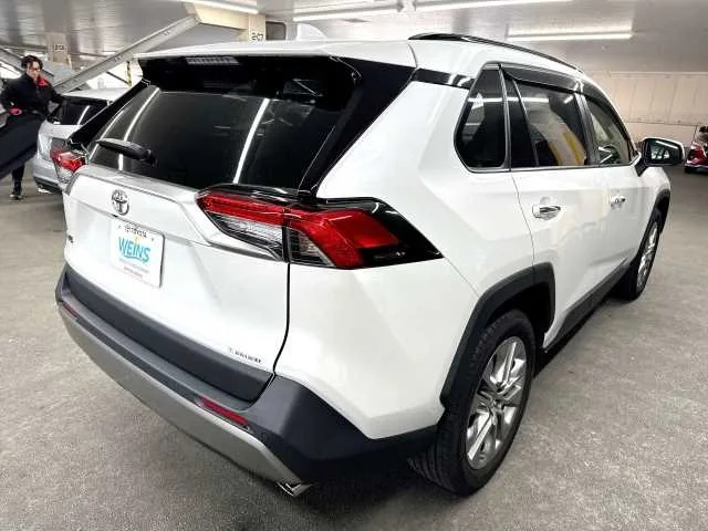 Toyota RAV4 G Z PACKAGEPanoramic view monitorBluetooth 2023 — миниатюра 3
