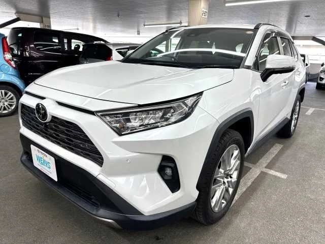 Toyota RAV4 G Z PACKAGEPanoramic view monitorBluetooth 2023 — фото 1, купить с доставкой в Москву