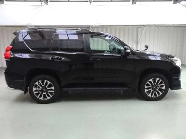 Toyota Land Cruiser Prado TX L PACKAGE 2022 — миниатюра 2