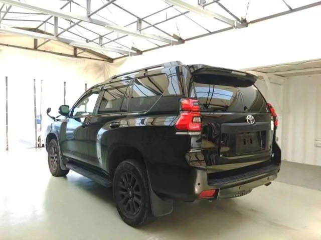 Toyota Land Cruiser Prado TX L PACKAGE MATT BLACK EDITION 2023 — миниатюра 5