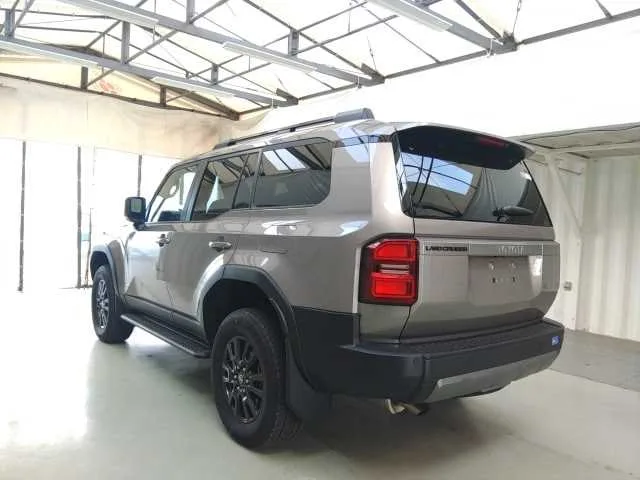 Toyota Land Cruiser VX 2025 — миниатюра 5