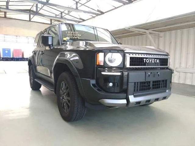 Toyota Land Cruiser VX 2025 — фото 1, купить с доставкой в Москву