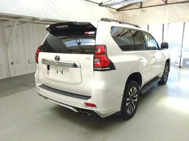 Toyota Land Cruiser Prado TX L PACKAGE 2022 — миниатюра 3