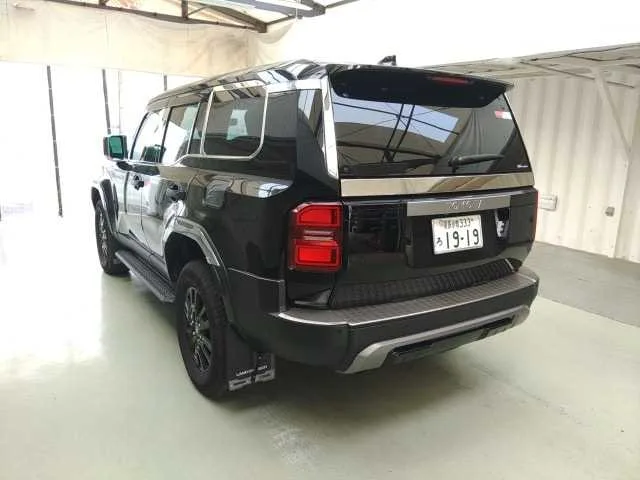 Toyota Land Cruiser VX 2024 — миниатюра 5