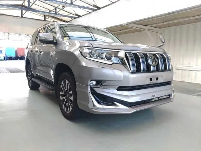 Toyota Land Cruiser Prado TX L PACKAGE 2023 — фото 1, купить с доставкой в Москву