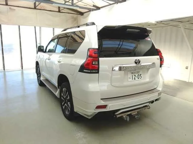 Toyota Land Cruiser Prado TX L PACKAGE 2022 — миниатюра 5