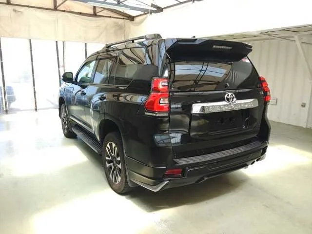 Toyota Land Cruiser Prado TX L PACKAGE 2023 — миниатюра 5