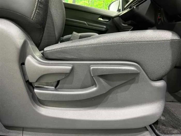 Nissan Serena 2023 — миниатюра 3