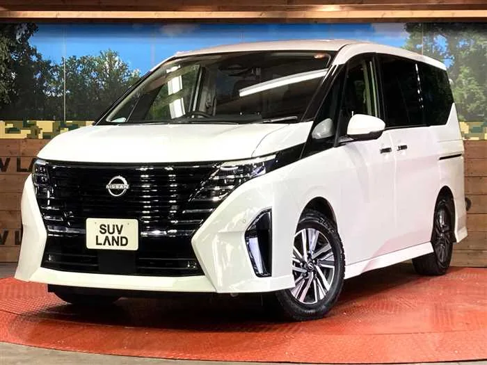 Nissan Serena 2025 — фото 1, купить с доставкой в Москву