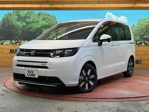 Honda Freed 2025 купить в Москве
