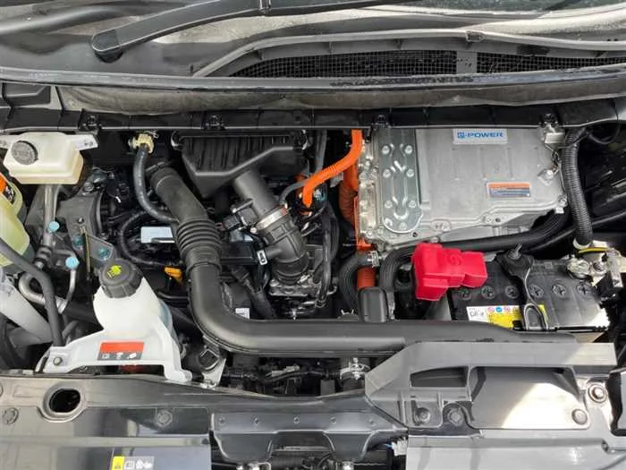 Nissan Serena 2022 — миниатюра 5
