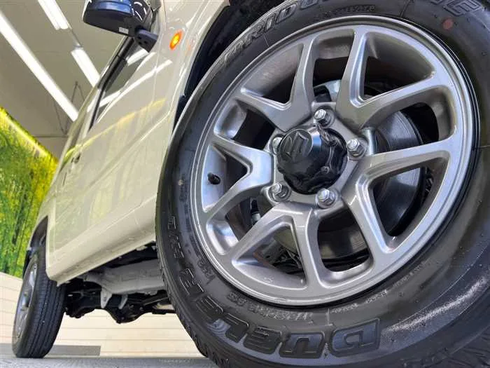 Suzuki Jimny 2025 — миниатюра 4