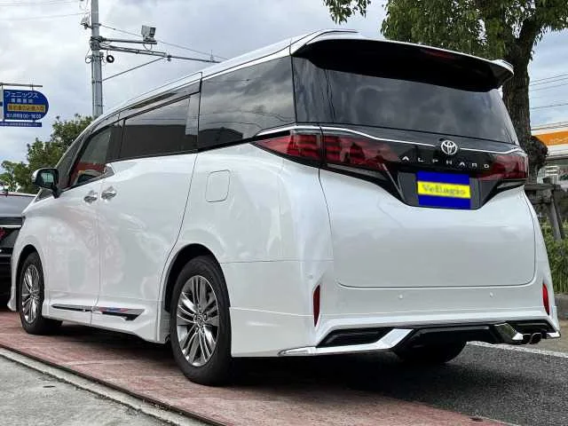 Toyota Alphard G 2023 — миниатюра 3