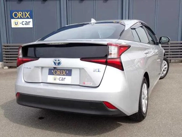 Toyota Prius 2023 — миниатюра 3