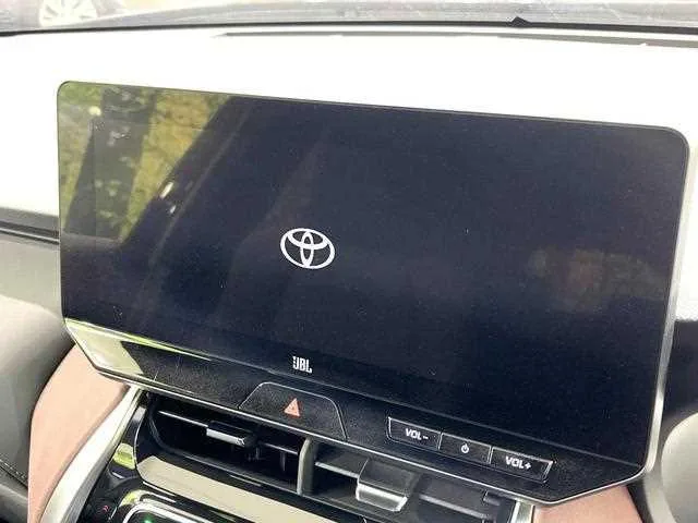 Toyota Harrier Hybrid 2023 — миниатюра 4