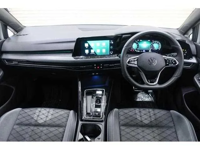 Volkswagen Golf Variant 2023 — миниатюра 3