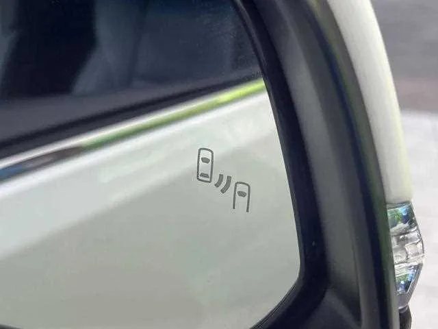 Toyota Alphard G 2023 — миниатюра 3
