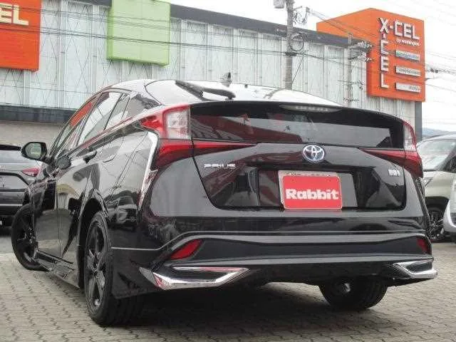 Toyota Prius 2022 — миниатюра 2
