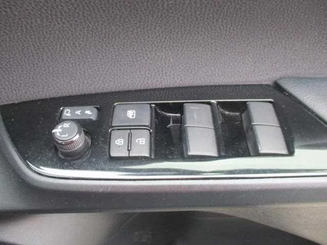 Toyota Prius 2022 — миниатюра 4