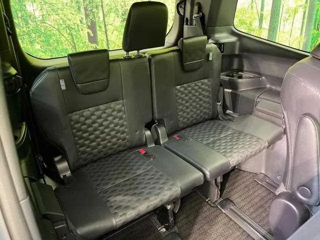 Toyota Voxy 2023 — миниатюра 4