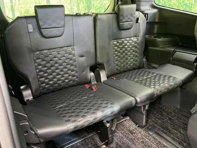 Toyota Voxy 2023 — миниатюра 4