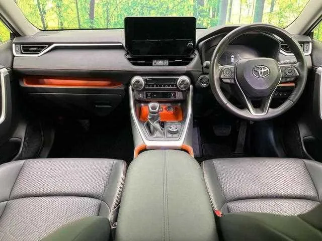 Toyota RAV4 2023 — миниатюра 2
