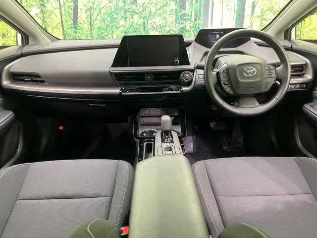 Toyota Prius 2023 — миниатюра 2