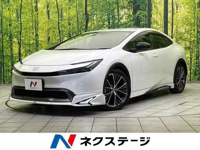 Toyota Prius 2023 — фото 1, купить с доставкой в Москву