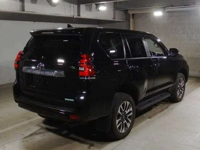 Toyota Land Cruiser Prado 2022 — миниатюра 2