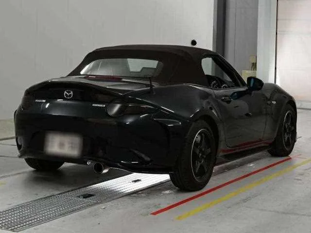 Mazda Roadster 2023 — миниатюра 2