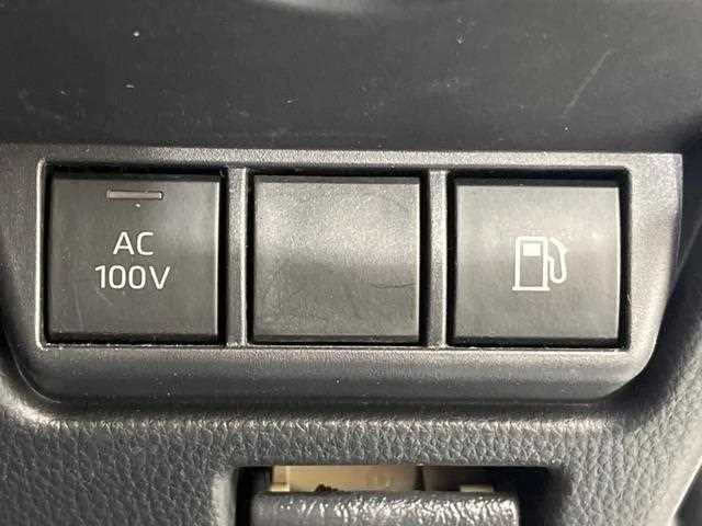 Toyota Prius 2023 — миниатюра 3