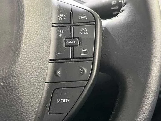 Toyota Prius 2023 — миниатюра 5