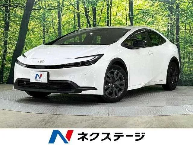 Toyota Prius 2023 — фото 1, купить с доставкой в Москву