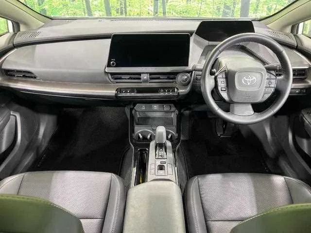 Toyota Prius 2023 — миниатюра 2