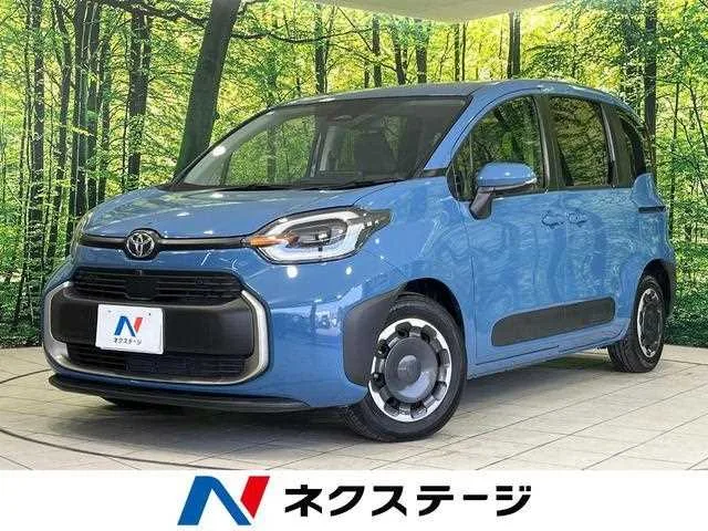 Toyota Sienta 2024 — фото 1, купить с доставкой в Москву