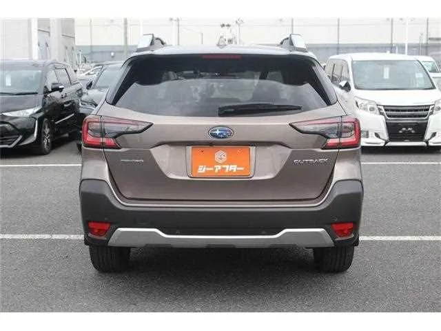 Subaru Outback 2022 — миниатюра 4