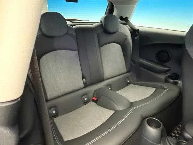 BMW MINI 2022 — миниатюра 4