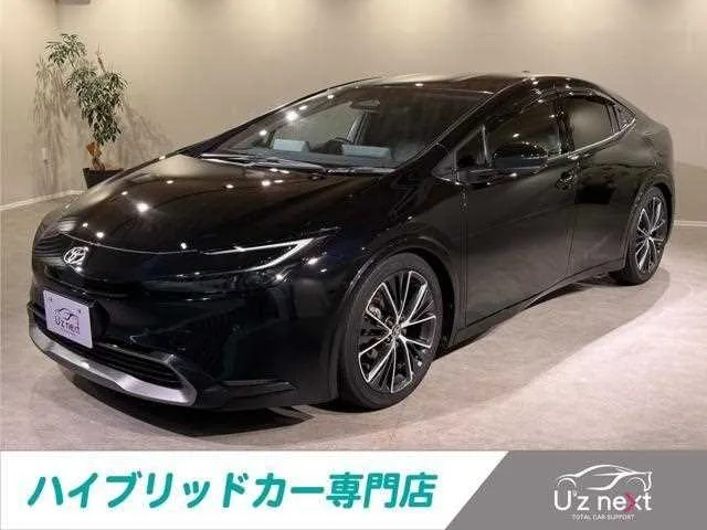 Toyota Prius 2023 — фото 1, купить с доставкой в Москву