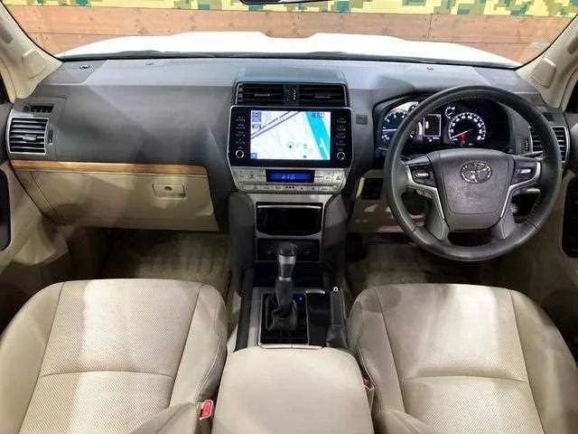 Toyota Land Cruiser Prado 2023 — миниатюра 2