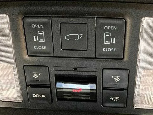 Toyota Noah 2023 — миниатюра 3