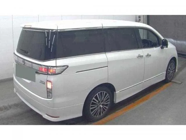 Nissan Elgrand 2025 — миниатюра 3