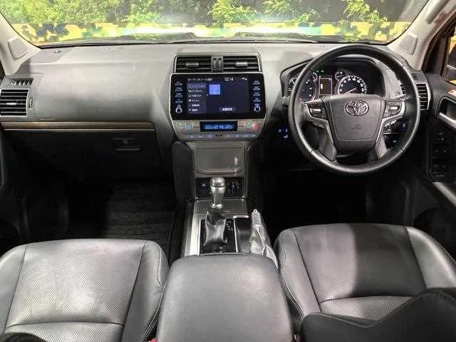 Toyota Land Cruiser Prado 2023 — миниатюра 2