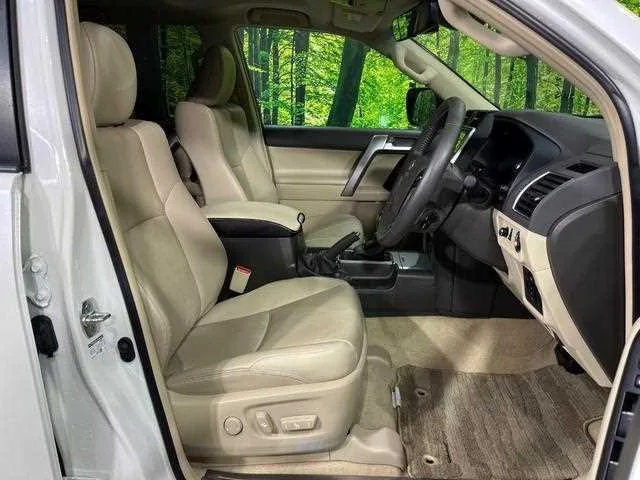 Toyota Land Cruiser Prado 2023 — миниатюра 5