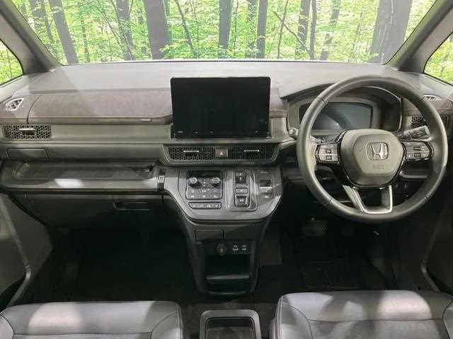 Honda Step WGN 2025 — миниатюра 2