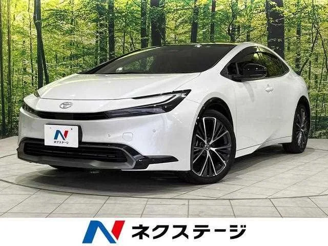 Toyota Prius 2023 — фото 1, купить с доставкой в Москву