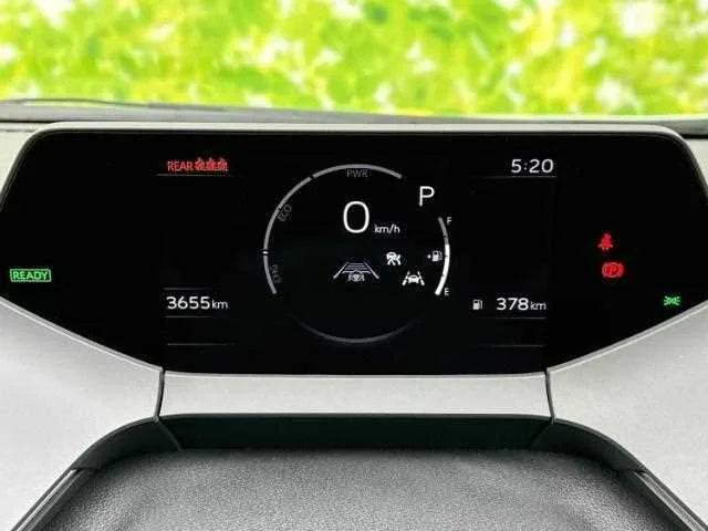 Toyota Prius Z 2023 — миниатюра 4