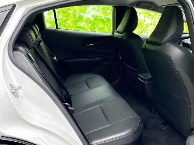 Toyota Prius Z 2023 — миниатюра 5