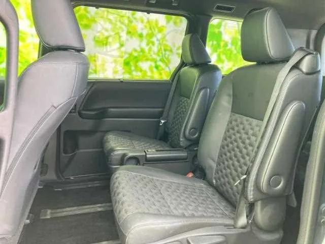 Toyota Voxy 2024 — миниатюра 5