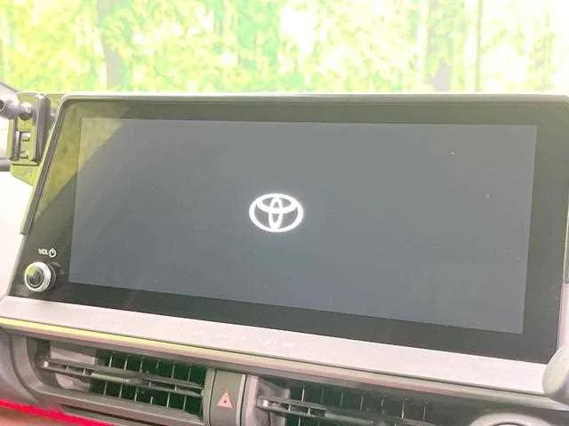 Toyota Prius 2023 — миниатюра 3